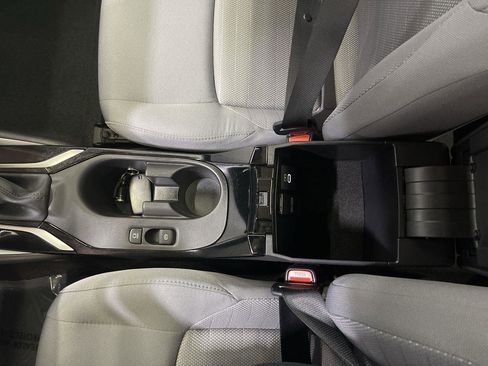 Used 2025 Toyota Corolla SE image 21