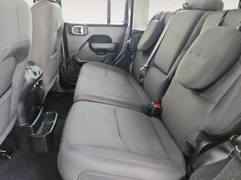 Used 2023 Jeep Wrangler Unlimited w/ Dual Top Group AWD/4WD image 14