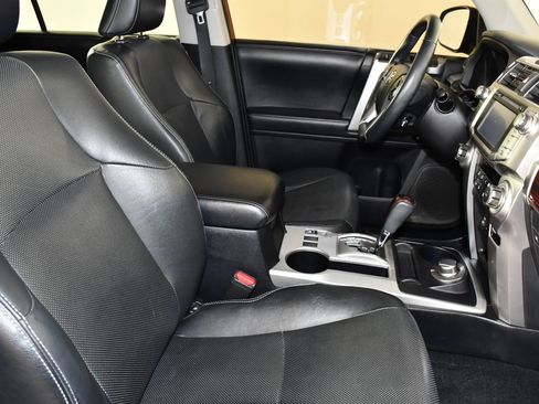 Used 2018 Toyota 4Runner Limited w/ Convenience Package AWD/4WD image 46