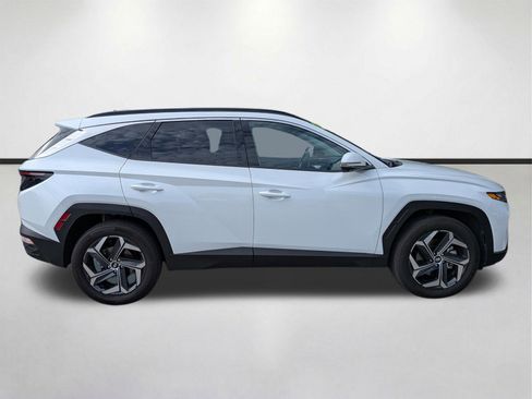 Used 2024 Hyundai Tucson Limited AWD/4WD image 3