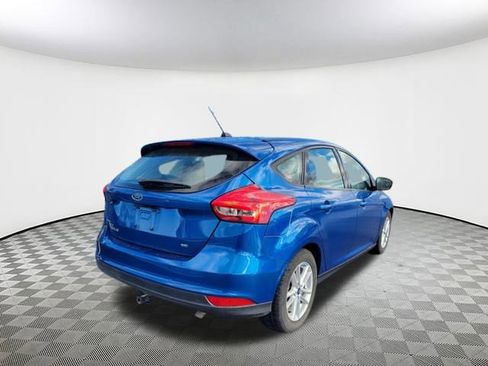 Used 2018 Ford Focus SE w/ Cold Weather Package image 9