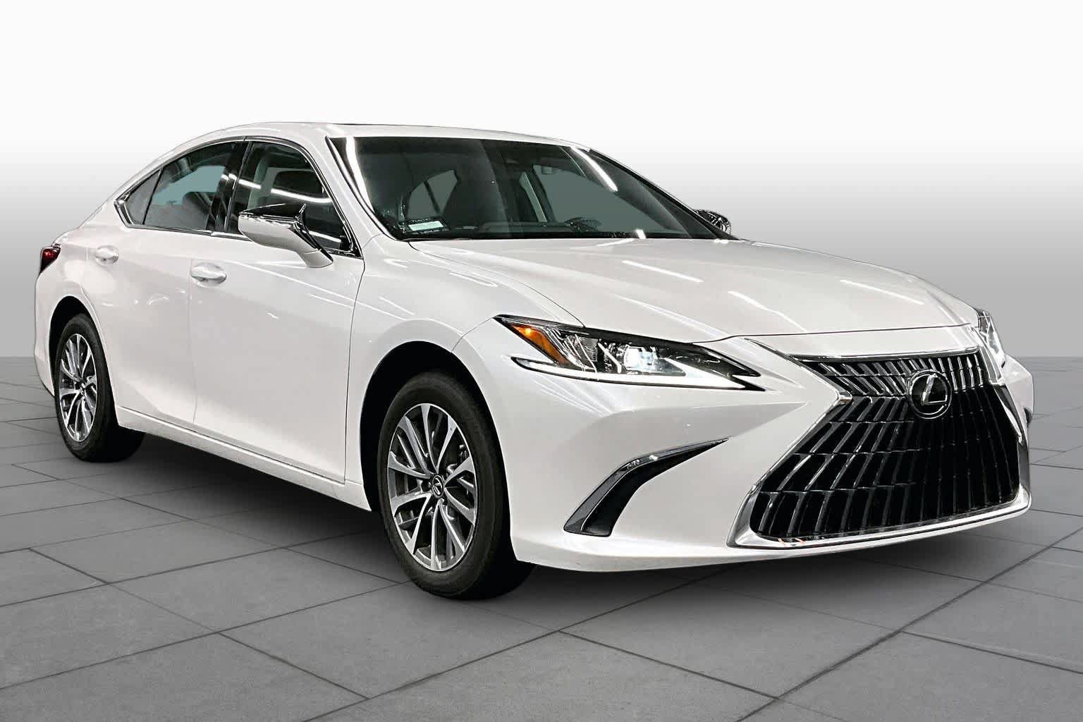 Used 2025 Lexus ES 350 w/ Accessory Package (Z2) FWD image 2