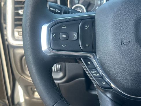 Used 2025 RAM 1500 Laramie AWD/4WD image 24