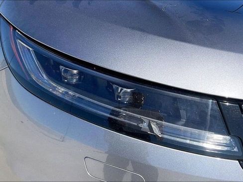 Used 2025 Land Rover Range Rover Sport SE image 35