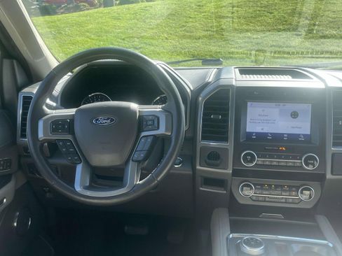 Used 2021 Ford Expedition XLT RWD image 14