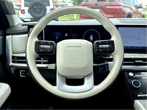Used 2025 Hyundai Santa Fe Calligraphy AWD/4WD image 15