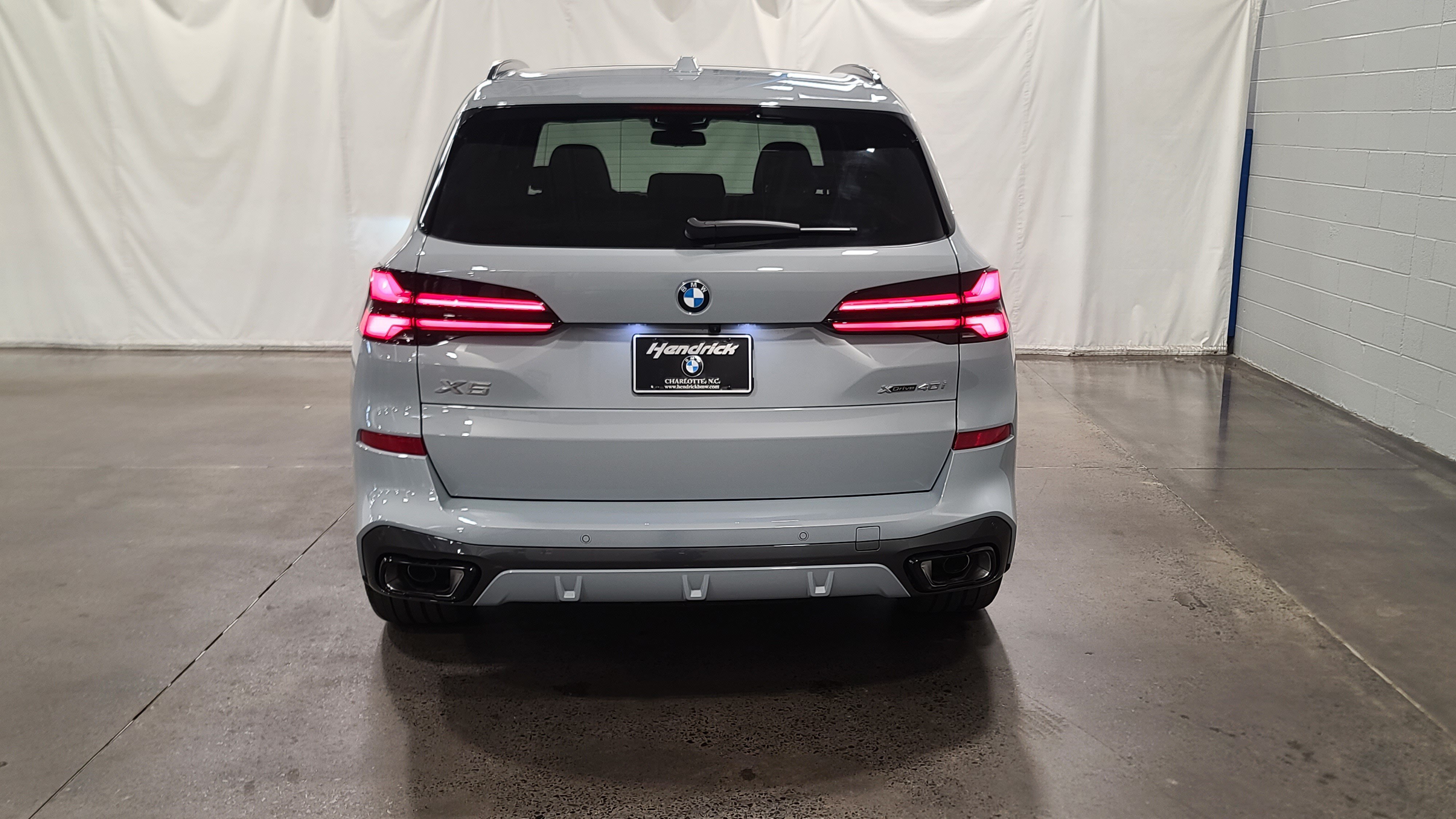 Used 2026 BMW X5 xDrive40i w/ M Sport Package AWD/4WD image 7