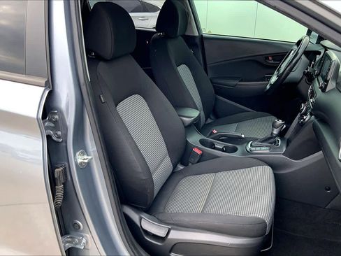 Used 2021 Hyundai Kona SEL w/ Cargo Package FWD image 9
