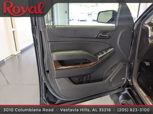 Used 2018 Chevrolet Suburban LT AWD/4WD image 21
