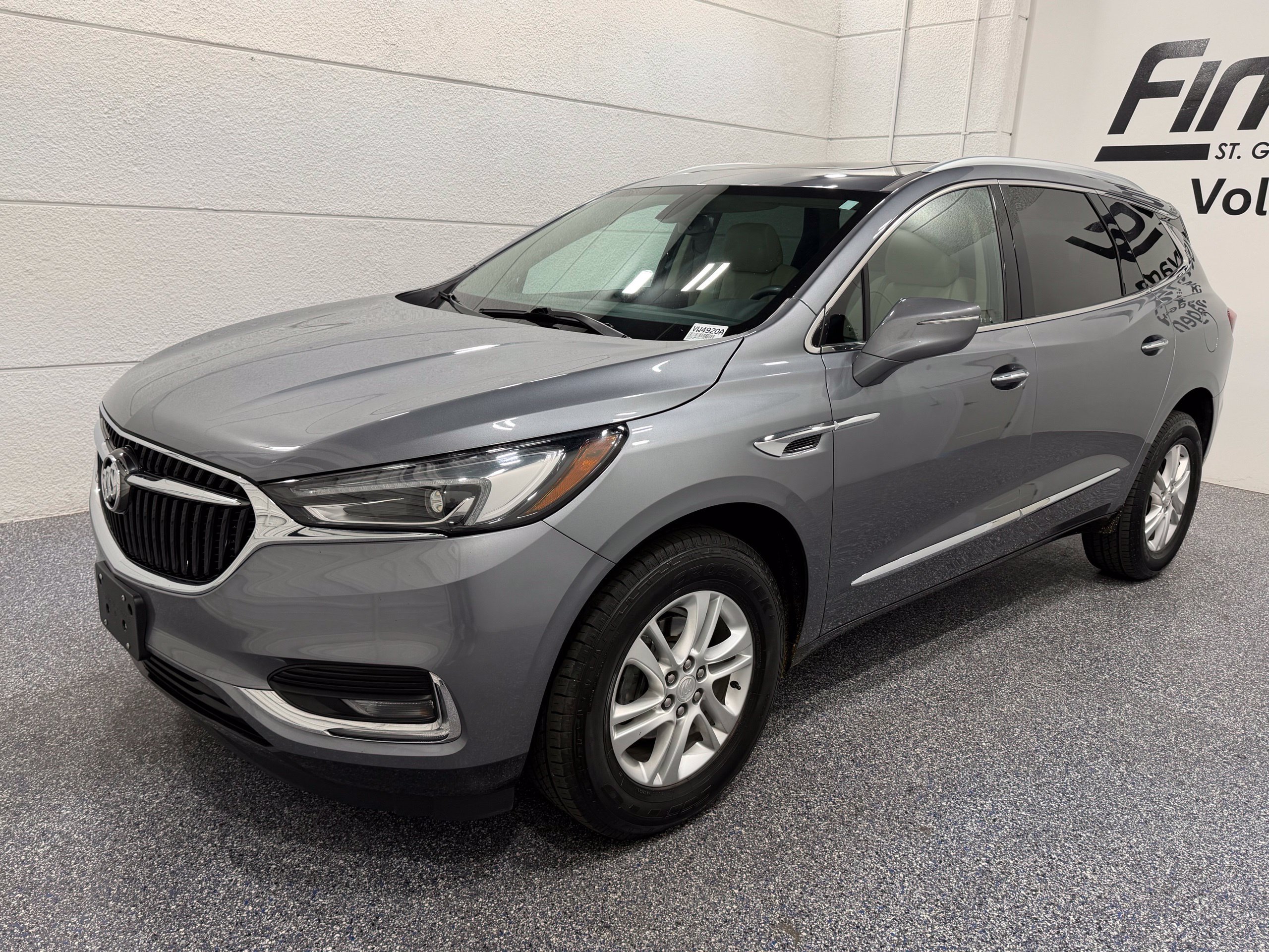 Used 2020 Buick Enclave Essence w/ Sound and Sites Package AWD/4WD image 1