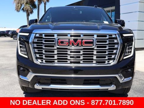 New 2026 GMC Yukon Denali w/ Sun & Power Step Package image 3