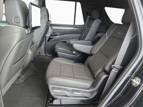 Used 2025 Cadillac Escalade V AWD/4WD image 44