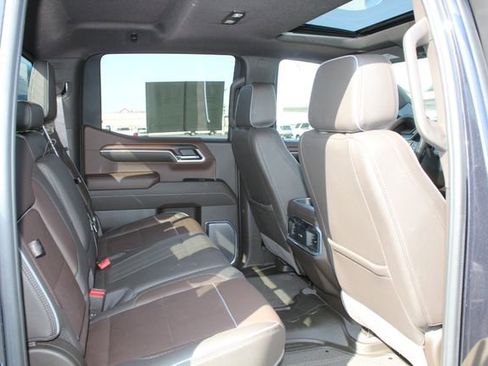 Used 2024 GMC Sierra 1500 Denali w/ Denali Reserve Package AWD/4WD image 19