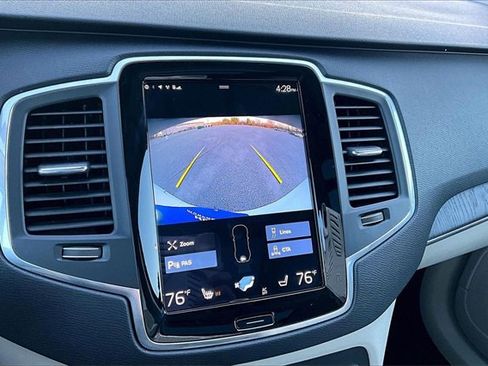 Used 2020 Volvo XC90 T5 Momentum image 14