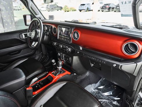 Used 2019 Jeep Wrangler Unlimited Rubicon AWD/4WD image 42