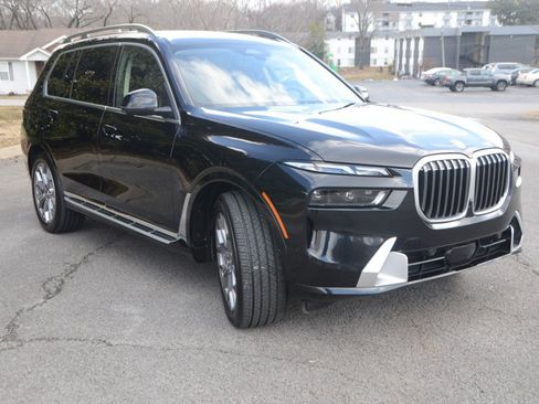 Used 2025 BMW X7 xDrive40i AWD/4WD image 7