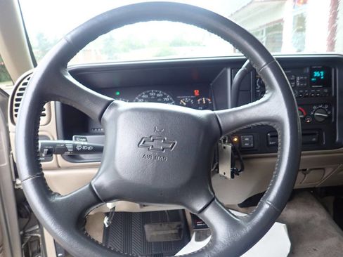 Used 1999 Chevrolet Tahoe Z71 w/ Preferred Equipment Group image 7