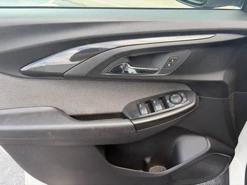 Certified 2023 Chevrolet TrailBlazer LT FWD image 12