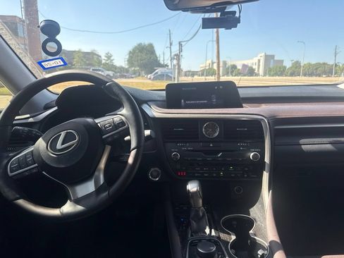 Used 2019 Lexus RX 350 FWD w/ Premium Package image 9