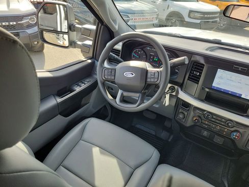New 2026 Ford F350 XL w/ 360-Degree Camera Package AWD/4WD image 12