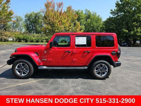 Used 2018 Jeep Wrangler Unlimited Sahara AWD/4WD image 1