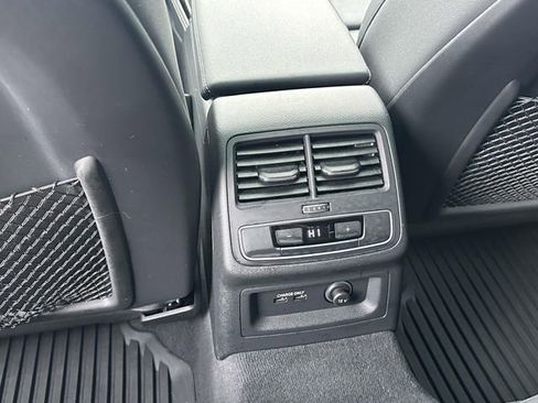 Used 2022 Audi A5 2.0T Premium Plus w/ Premium Plus image 16