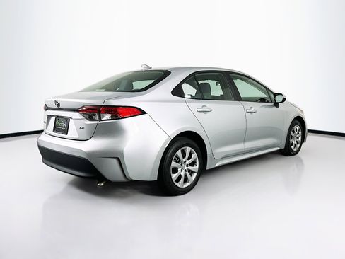 Used 2023 Toyota Corolla LE image 9