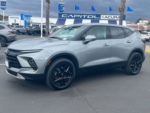 Used 2023 Chevrolet Blazer LT w/ LPO, Black Grille Bar Package image 4