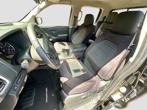 Used 2022 Nissan Frontier SV AWD/4WD image 21