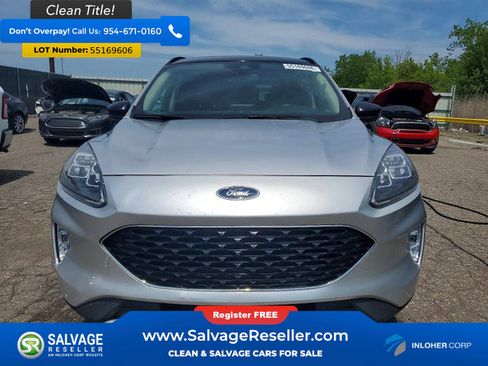 Used 2020 Ford Escape Titanium AWD/4WD image 7