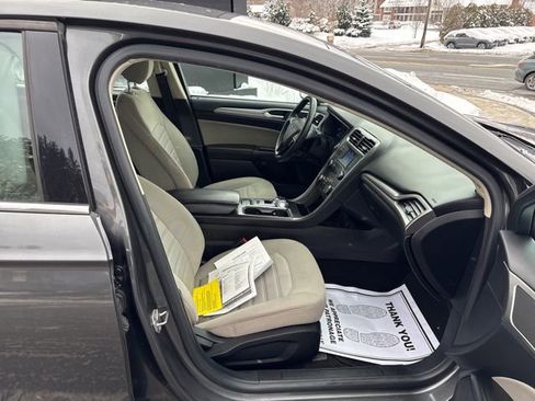 Used 2020 Ford Fusion S image 11