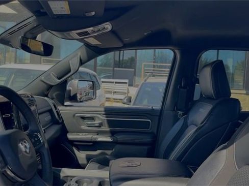 Used 2025 RAM 1500 Laramie image 10