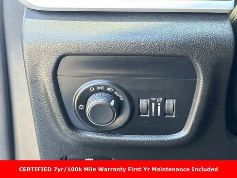 Used 2023 Jeep Grand Cherokee L Laredo AWD/4WD image 26