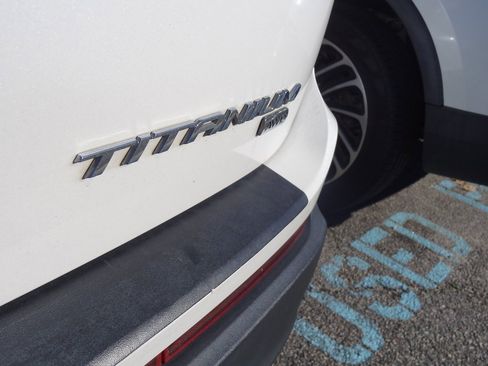 Certified 2017 Ford Edge Titanium w/ Equipment Group 302A image 6