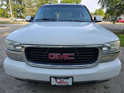 Used 2004 GMC Yukon SLT w/ 1SD Preferred Equipment Group AWD/4WD image 2