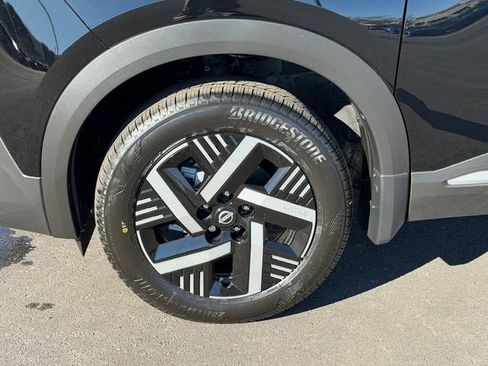 New 2026 Nissan Kicks SV w/ SV Premium Package image 27