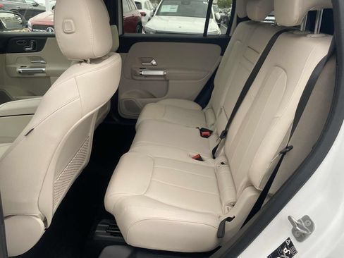 Certified 2025 Mercedes-Benz GLB 250 image 14