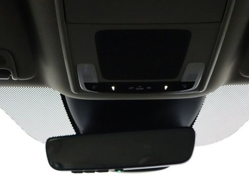 Used 2025 Honda Pilot EX-L image 27