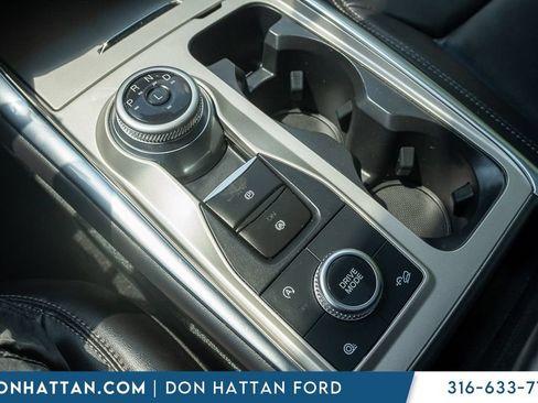 Used 2023 Ford Explorer XLT w/ Equipment Group 202A AWD/4WD image 10