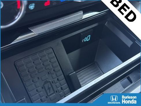 Used 2023 Ford F250 Lariat w/ FX4 Off-Road Package image 27