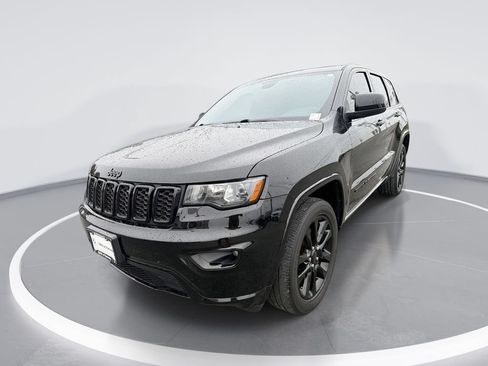 Used 2020 Jeep Grand Cherokee Altitude AWD/4WD image 1