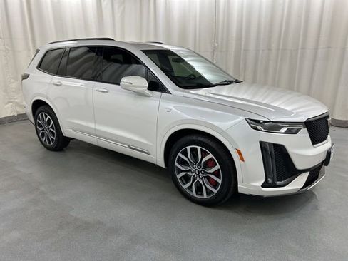 Used 2023 Cadillac XT6 Sport image 1
