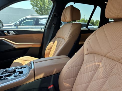Certified 2025 BMW X5 M60i AWD/4WD image 35