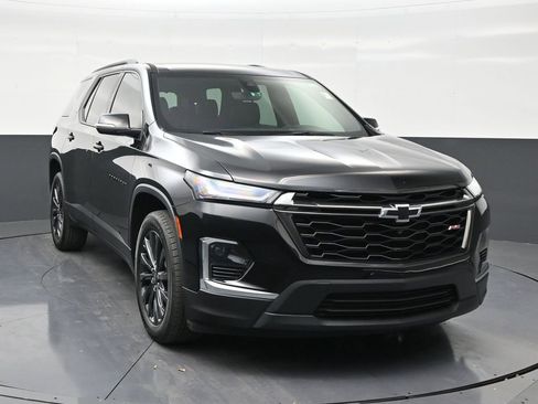 Used 2023 Chevrolet Traverse RS image 7