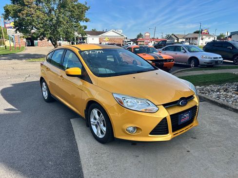 Used 2012 Ford Focus SE FWD image 3