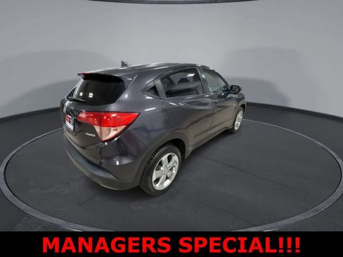Used 2017 Honda HR-V EX image 8
