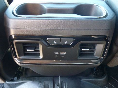 Used 2025 Chevrolet Silverado 1500 ZR2 w/ Technology Package image 9