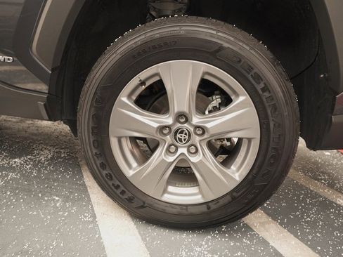 Certified 2025 Toyota RAV4 XLE image 33