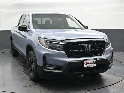 New 2026 Honda Ridgeline Black Edition image 4