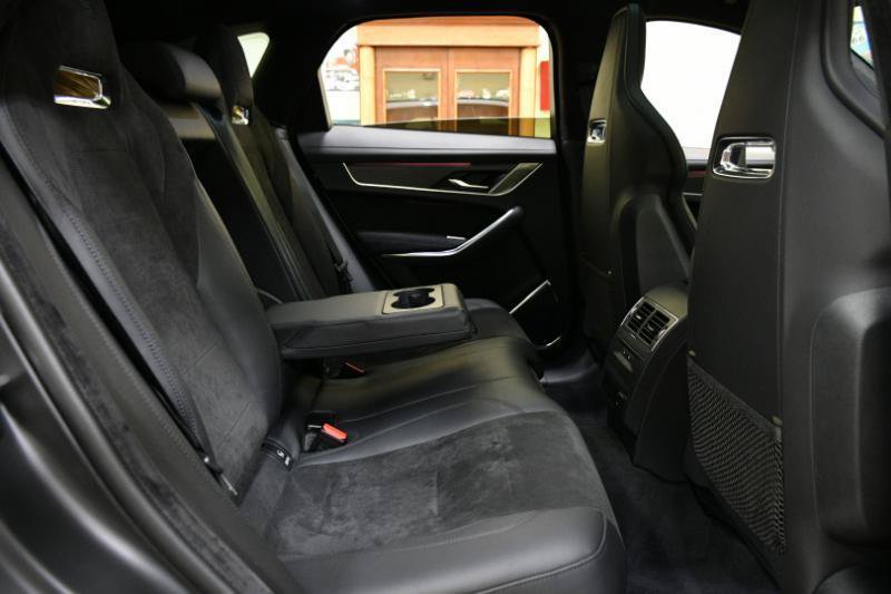 Used 2023 Jaguar F-PACE SVR AWD/4WD image 46